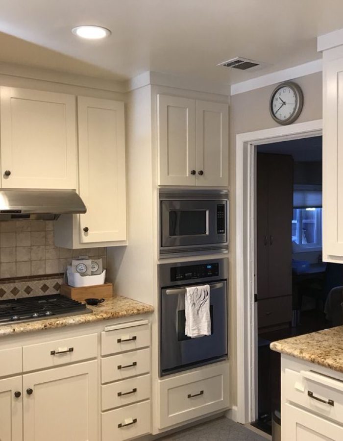 White Kitchen Cabinets